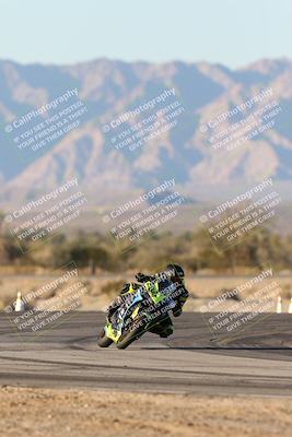 media/Dec-07-2025-CVMA (Sun) [[3e7d2de5dc]]/Race 18-Formula Twins-Formula 40 UL/